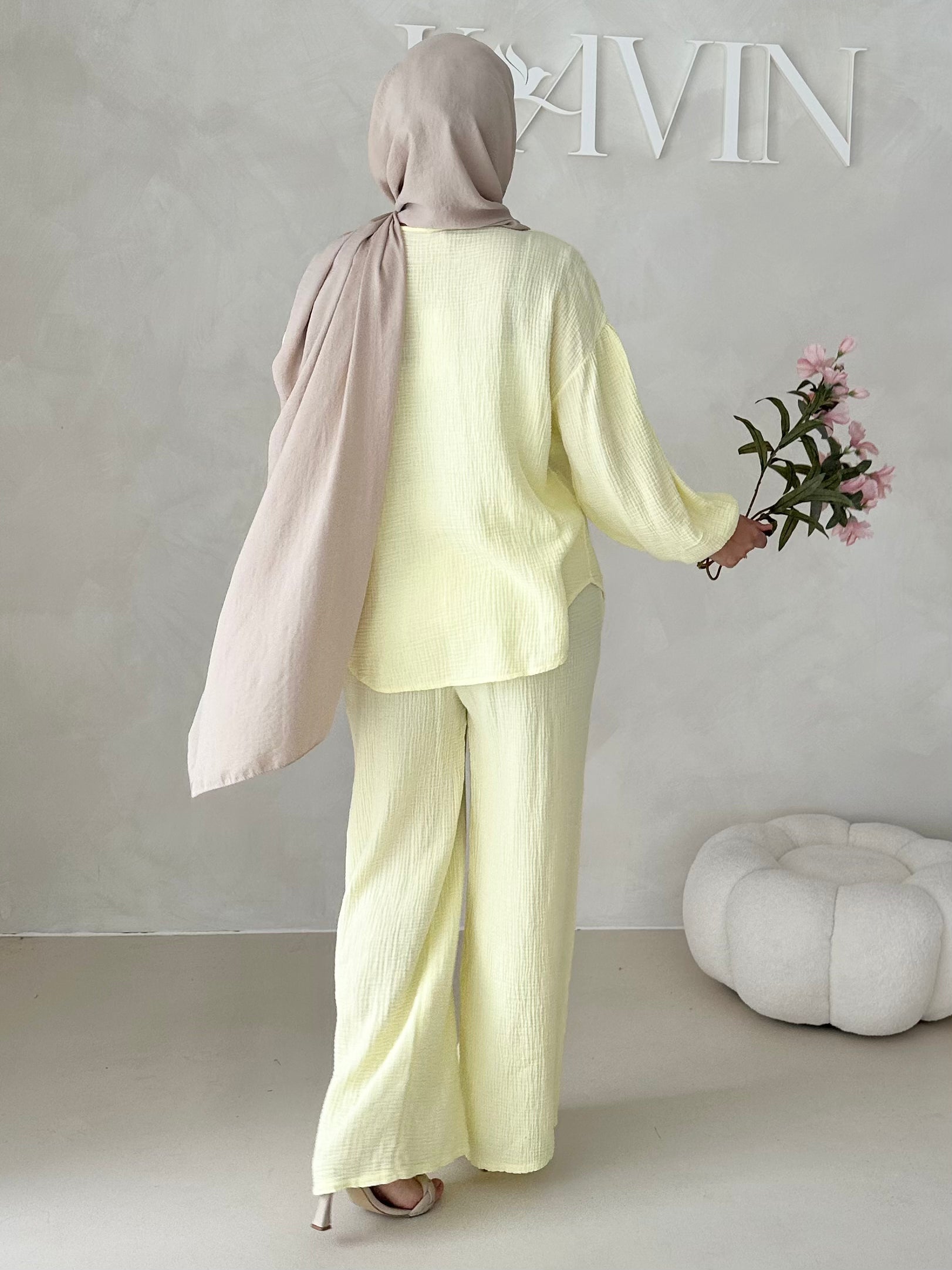 Costume deux pièces en mousseline À LACETS