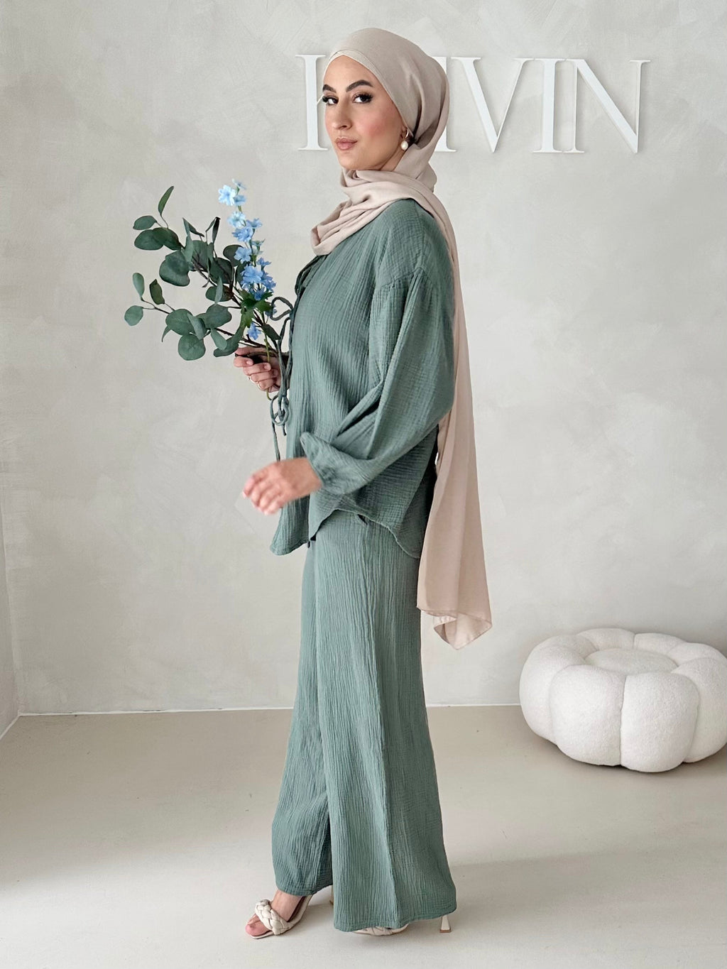 Costume deux pièces en mousseline À LACETS