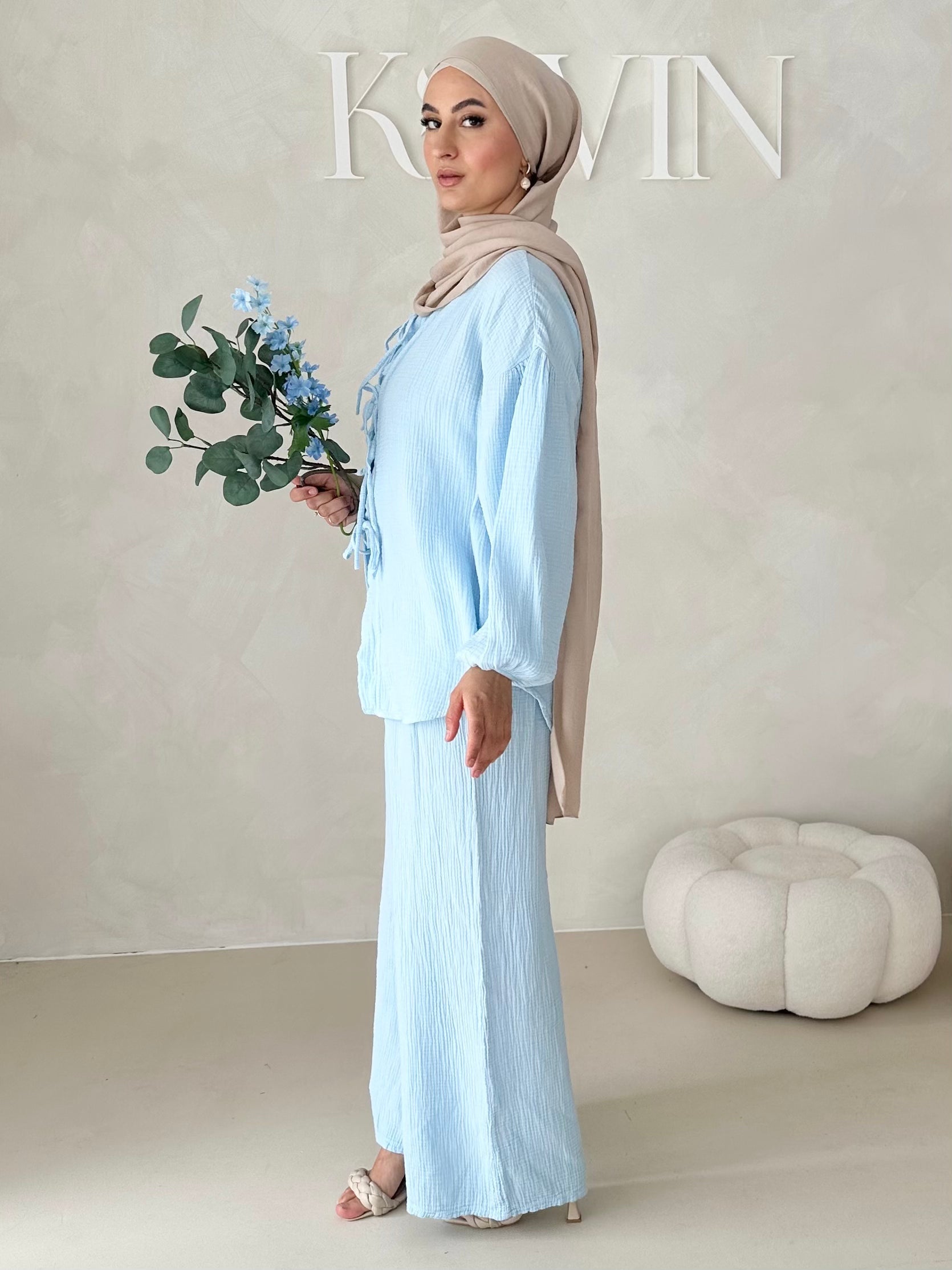 Costume deux pièces en mousseline À LACETS