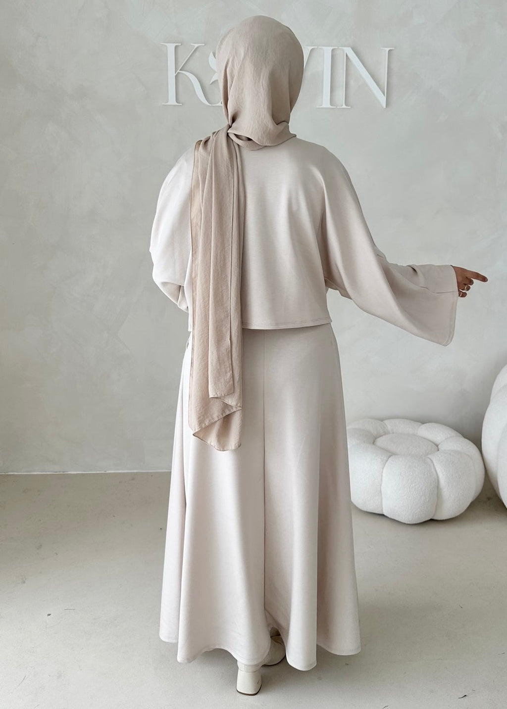 Costume deux pièces à manches larges