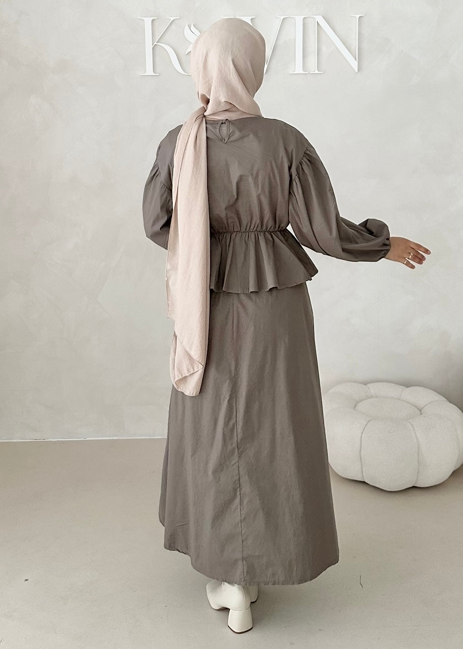 Costume deux pièces à volants