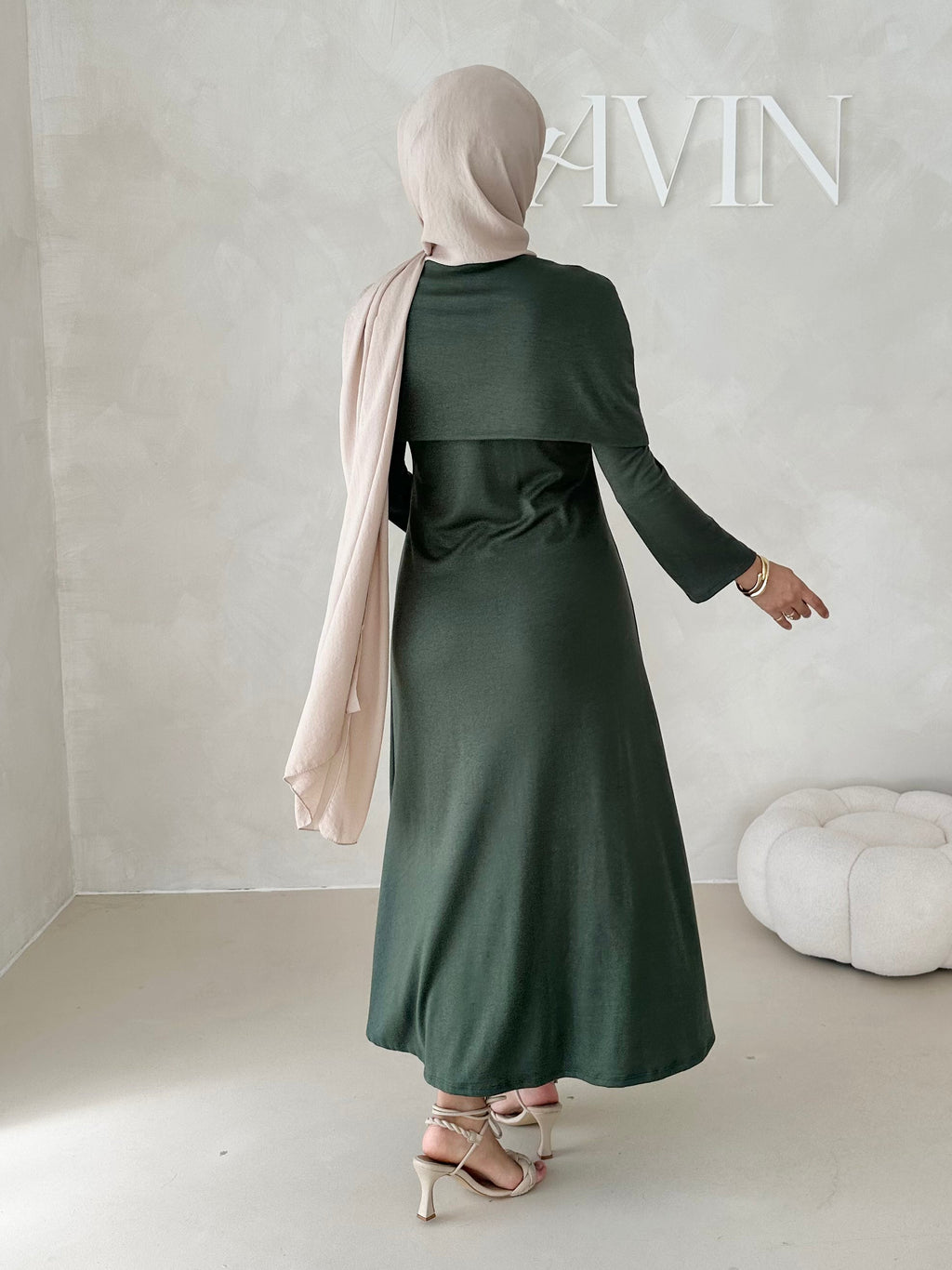 Robe avec col épaule