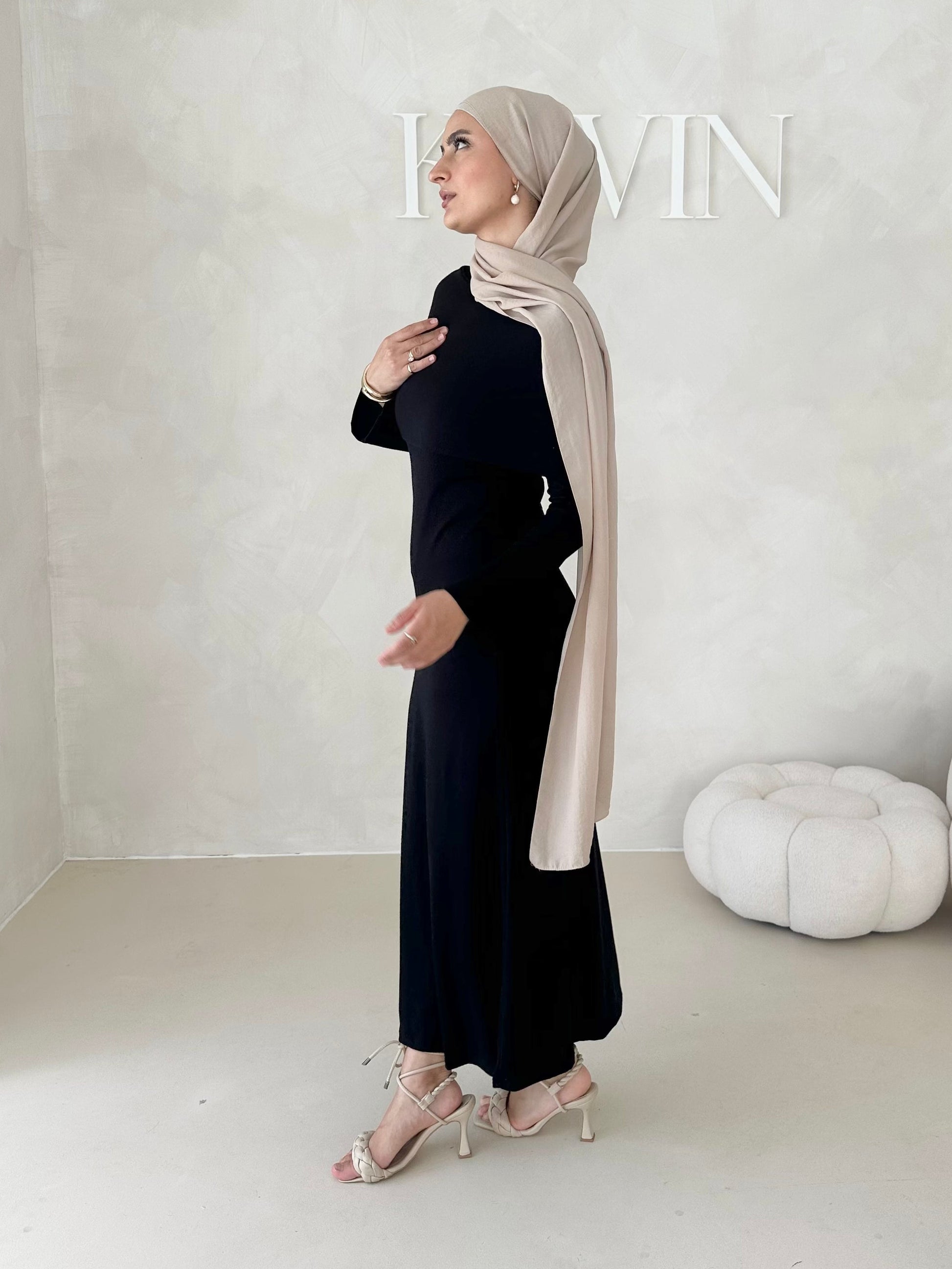 Robe avec col épaule