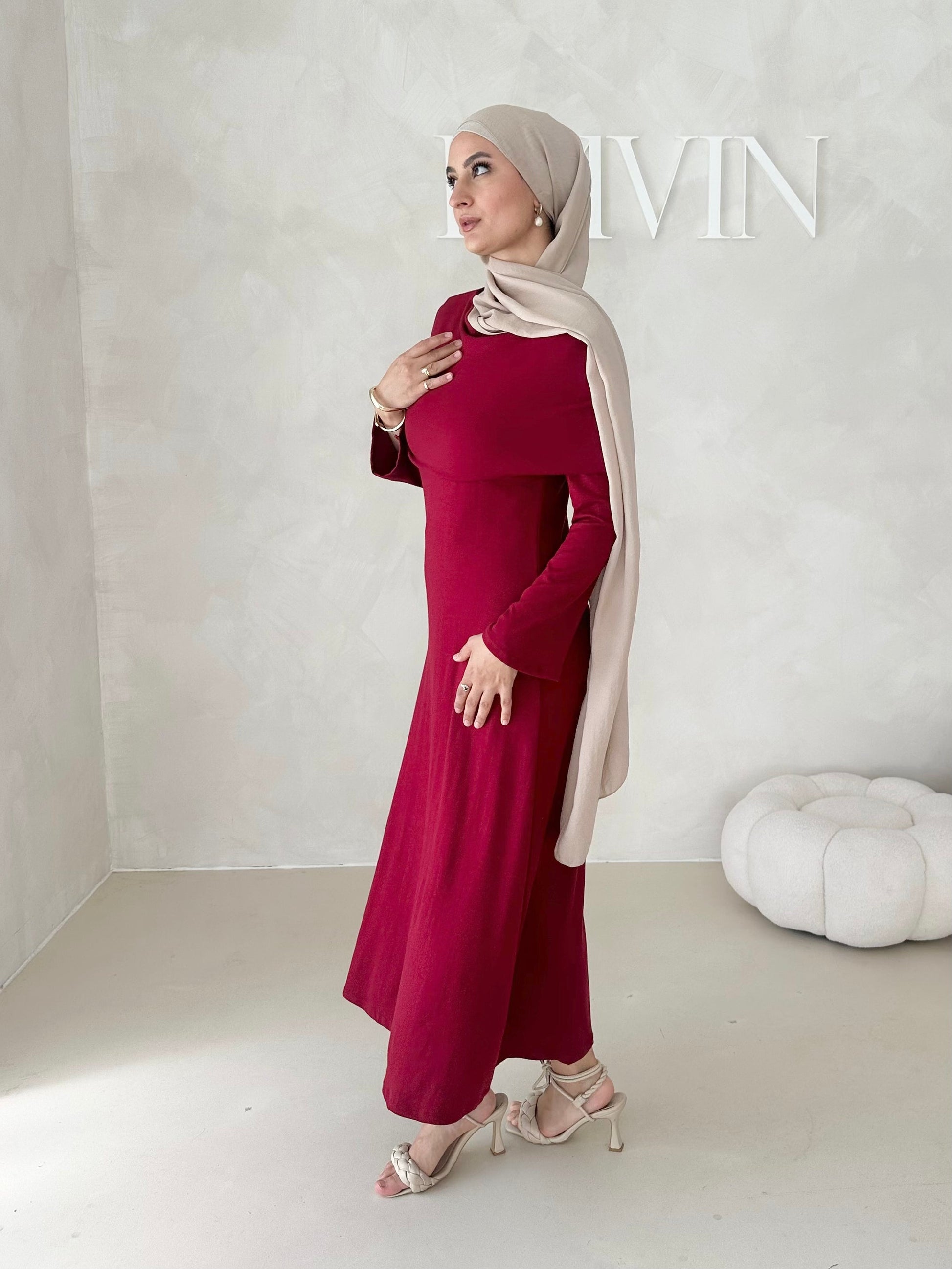 Robe avec col épaule