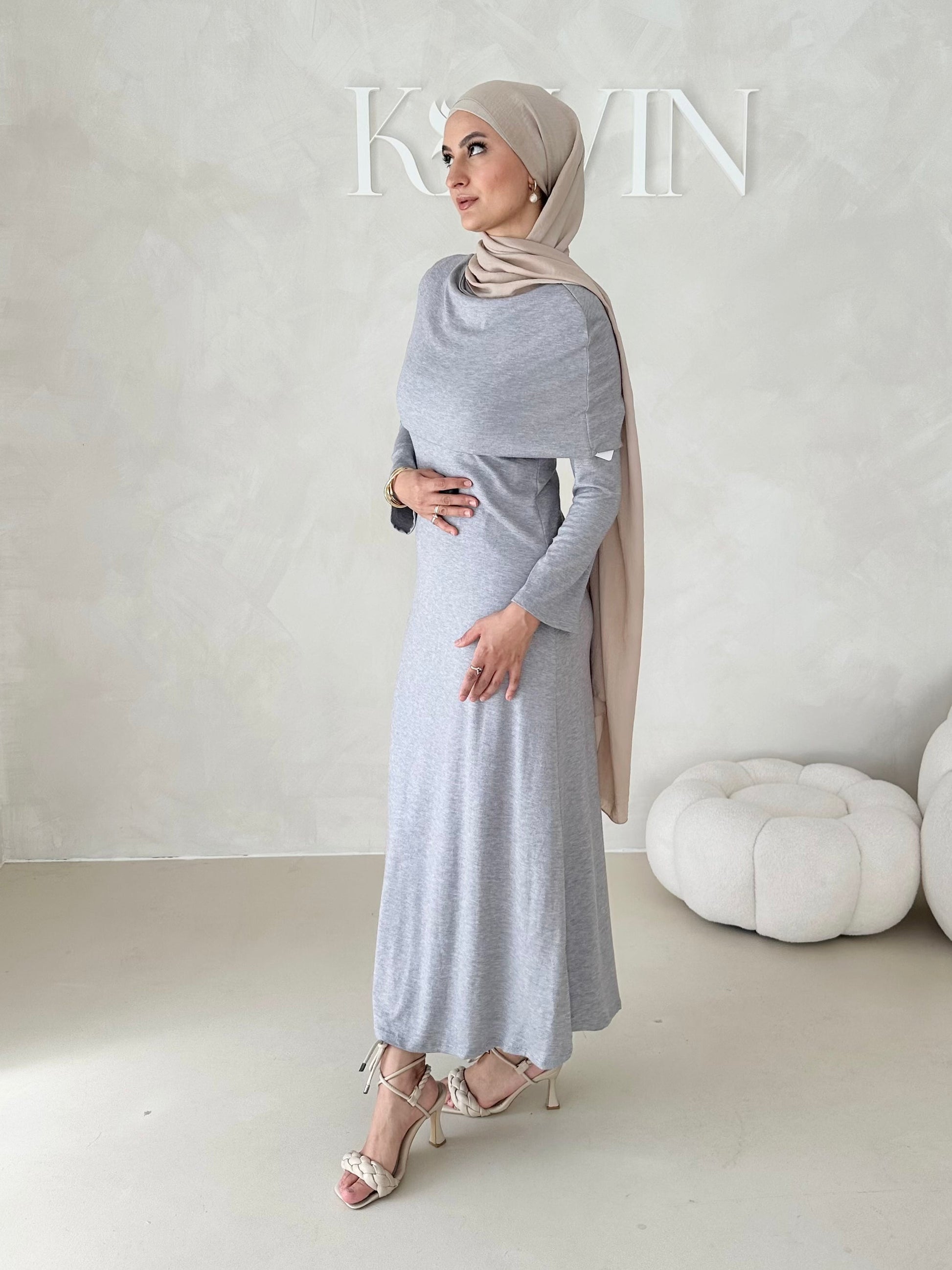 Robe avec col épaule