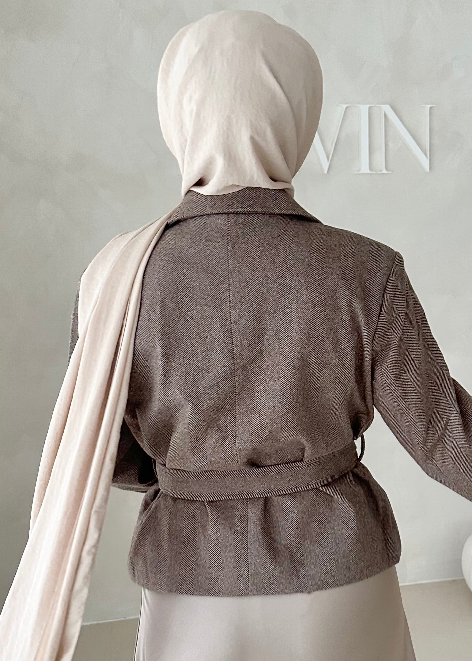 Veste courte avec ceinture