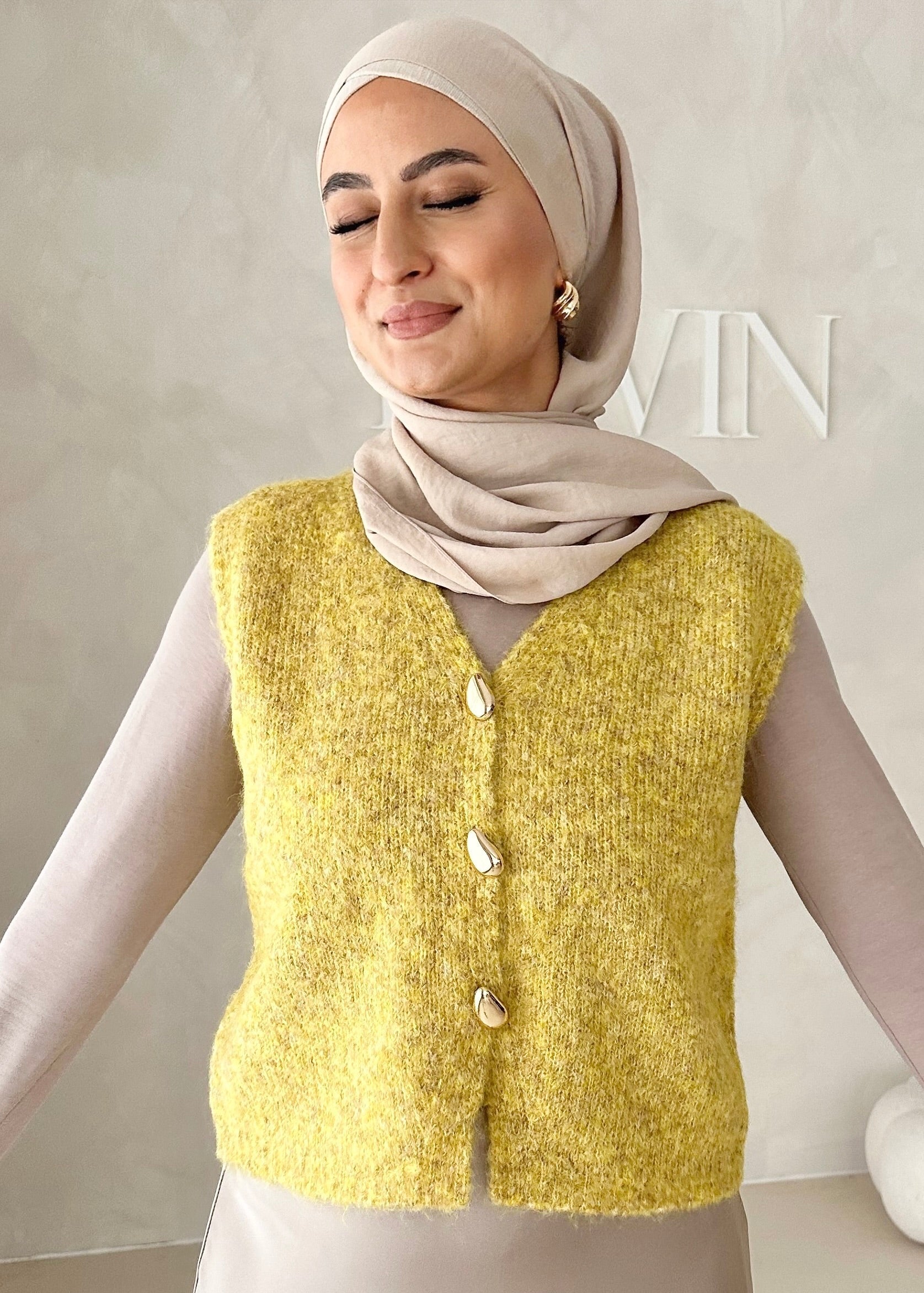 Gilet pull avec boutons lune