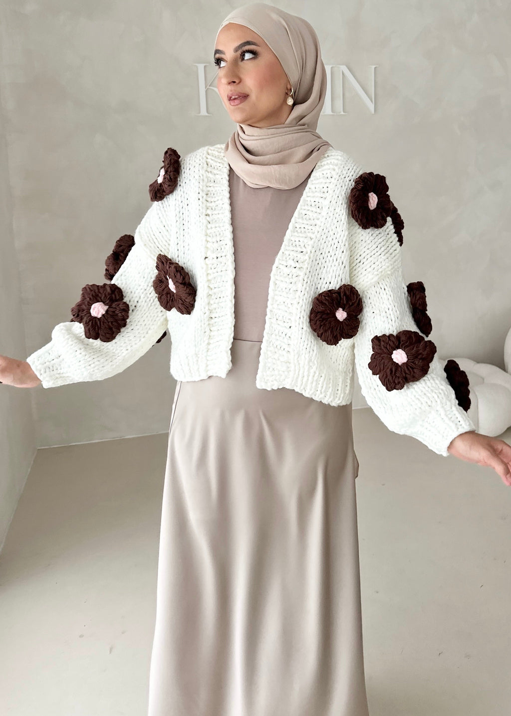 Cardigan Blumen fait à la main