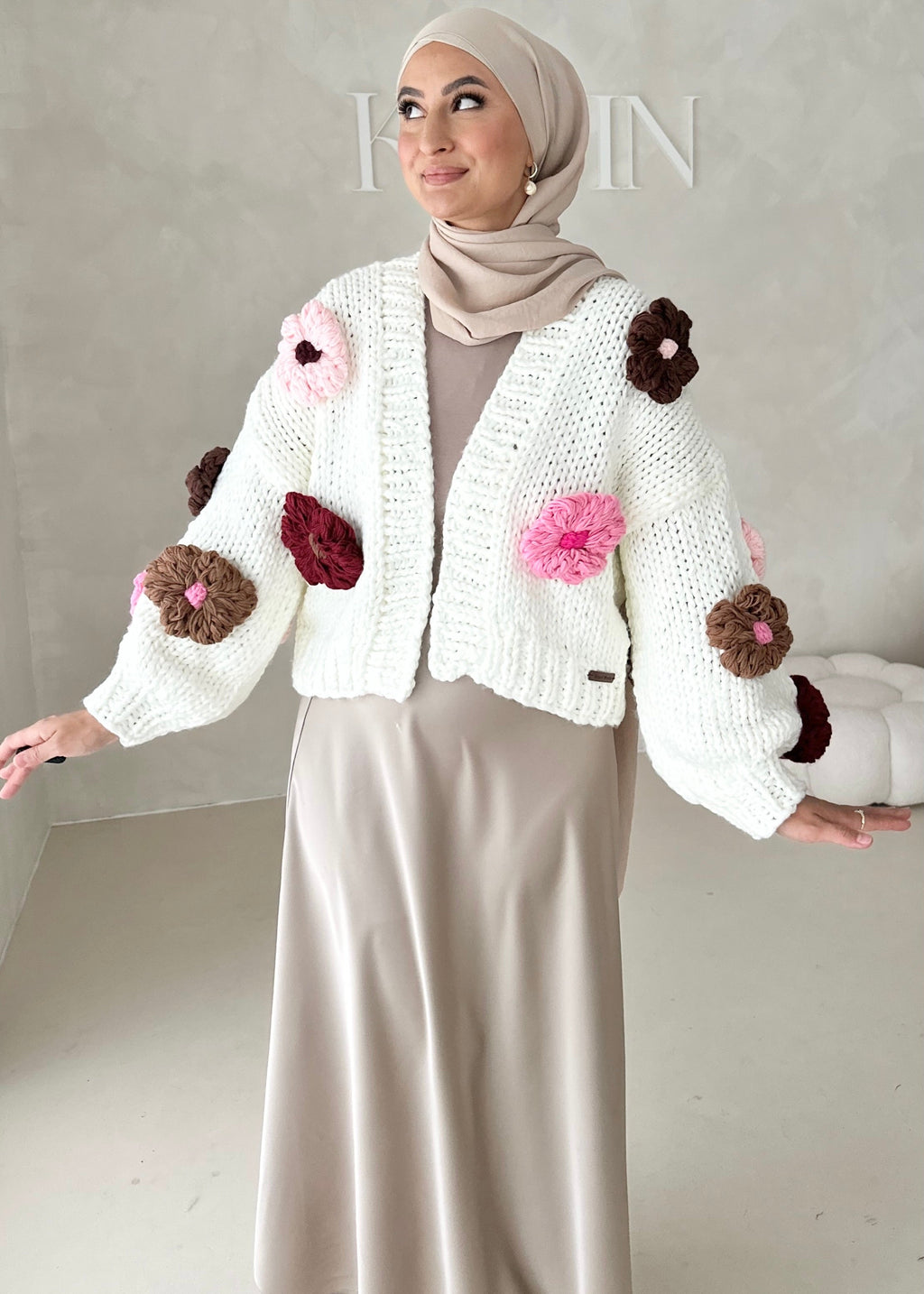 Cardigan Blumen fait à la main