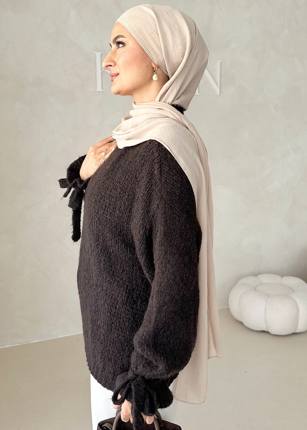 Pull avec détail en dentelle