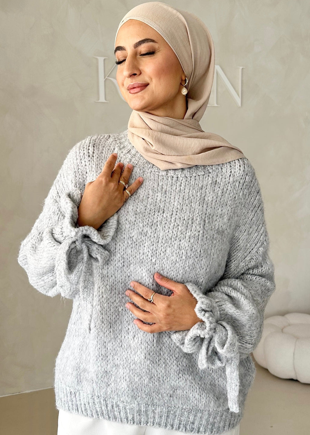 Pull avec détail en dentelle