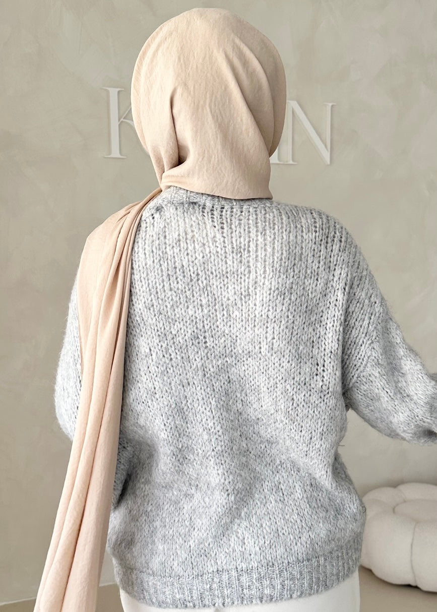 Pull avec détail en dentelle