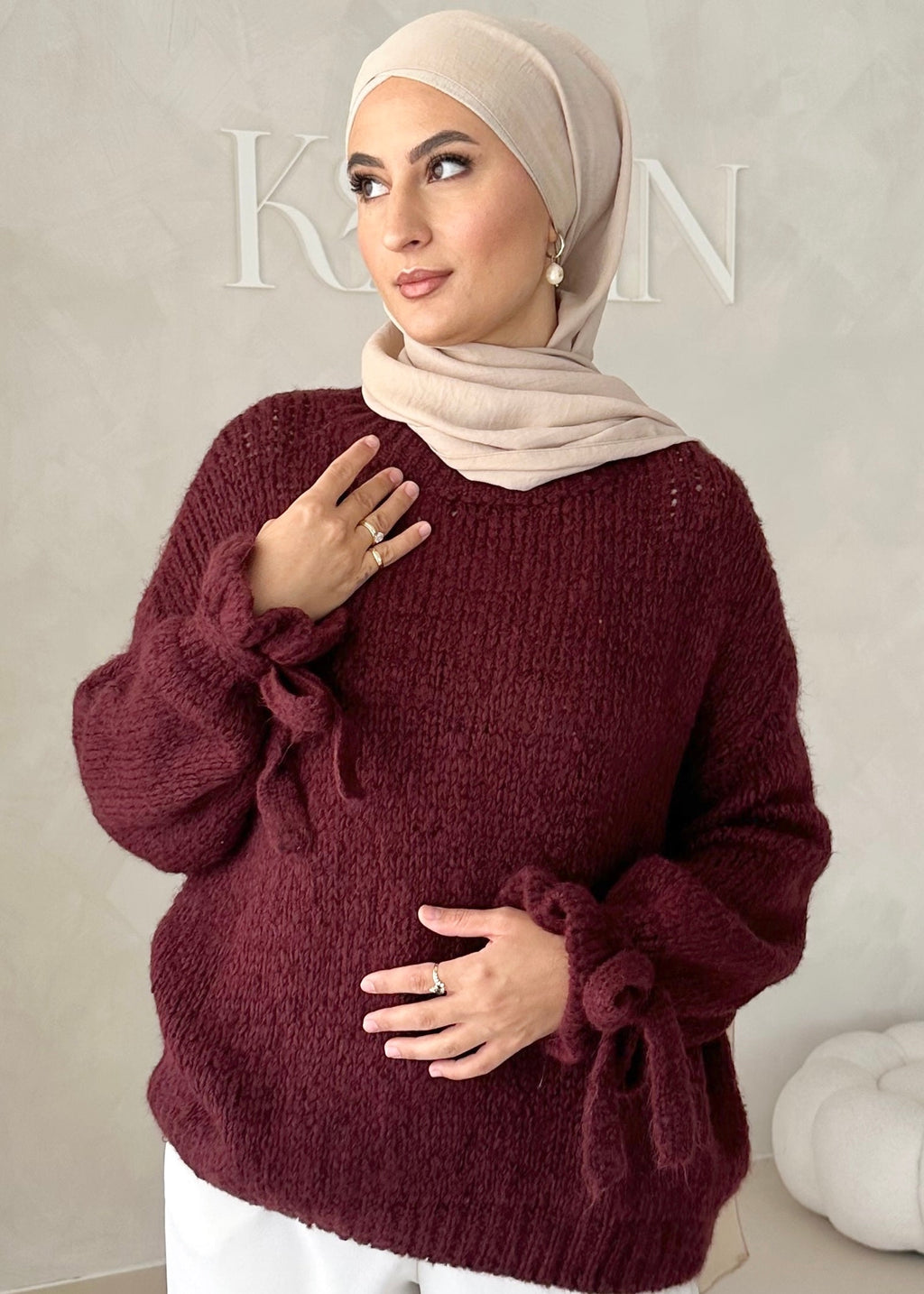 Pull avec détail en dentelle