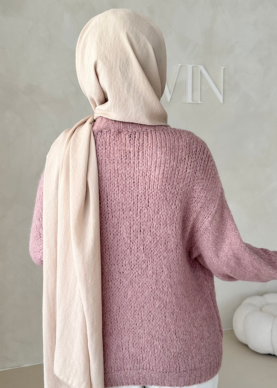 Pull avec détail en dentelle