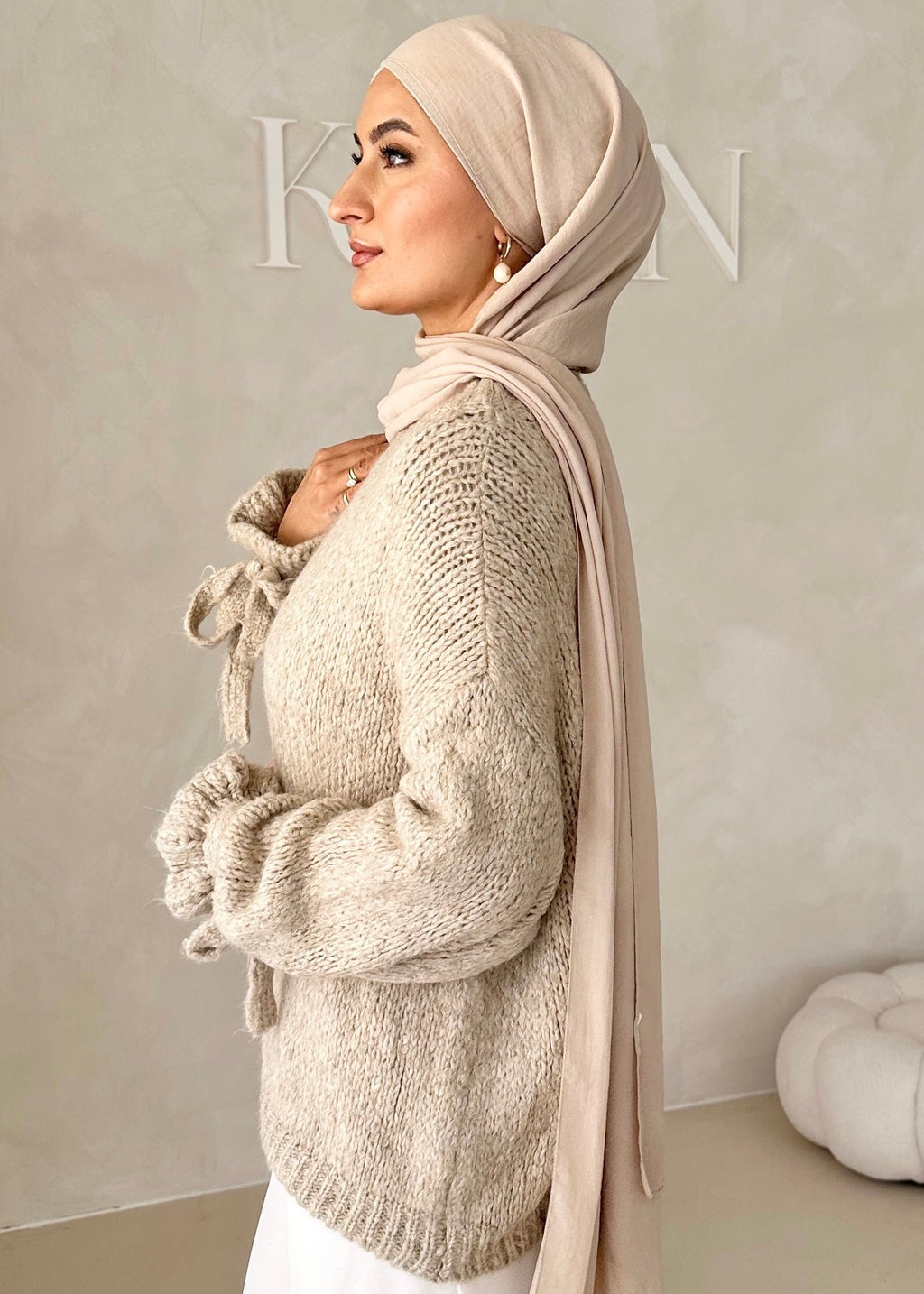 Pull avec détail en dentelle