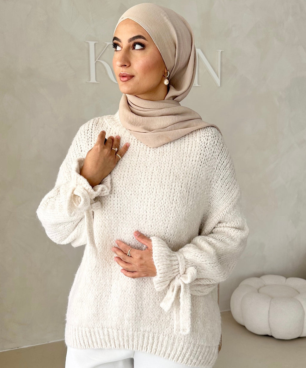 Pull avec détail en dentelle