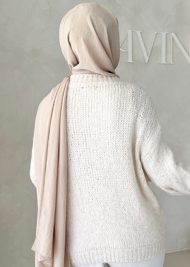 Pull avec détail en dentelle