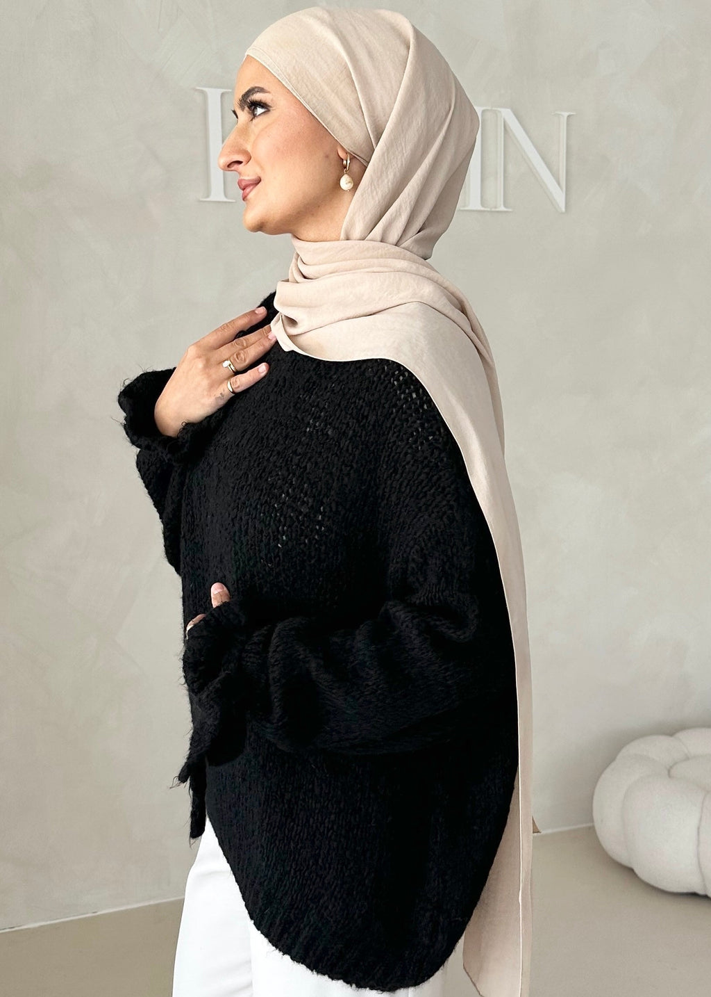 Pull avec détail en dentelle