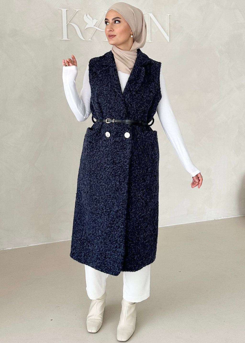 Gilet sans manches avec ceinture