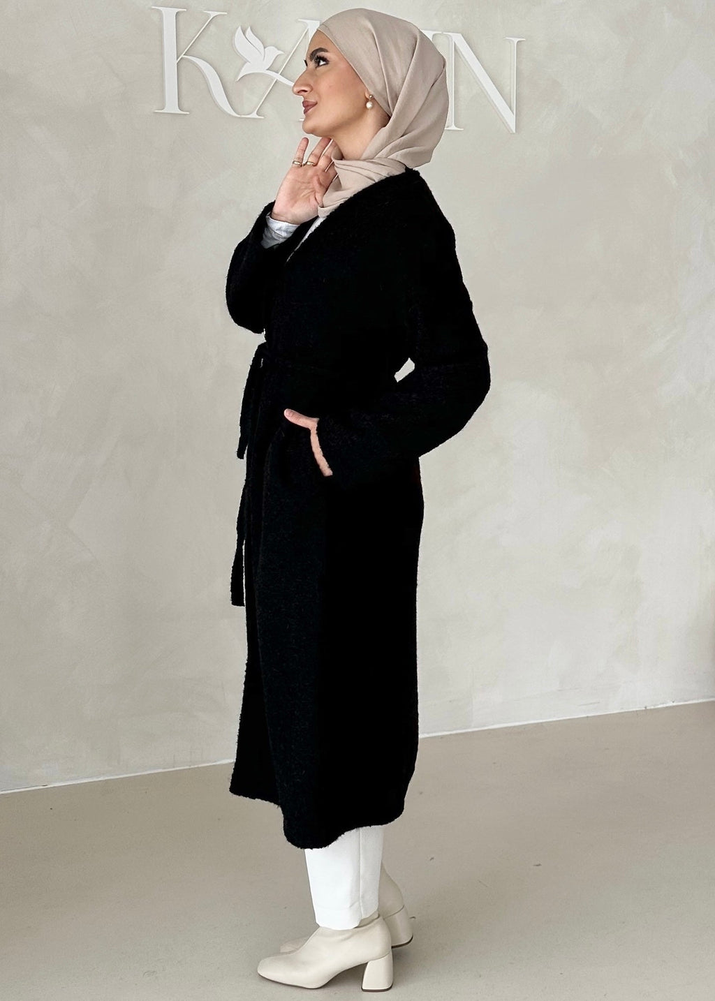 Manteau avec ceinture à nouer