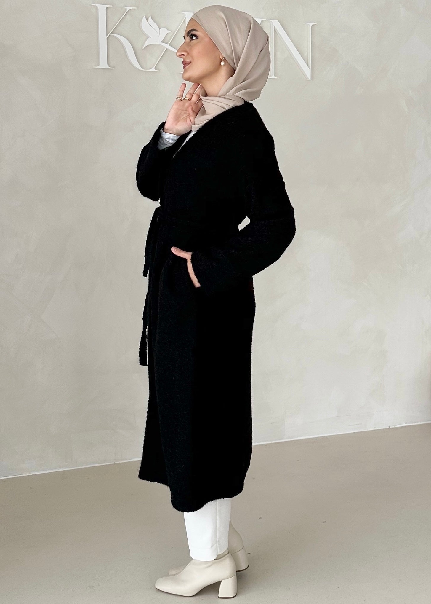 Manteau avec ceinture à nouer