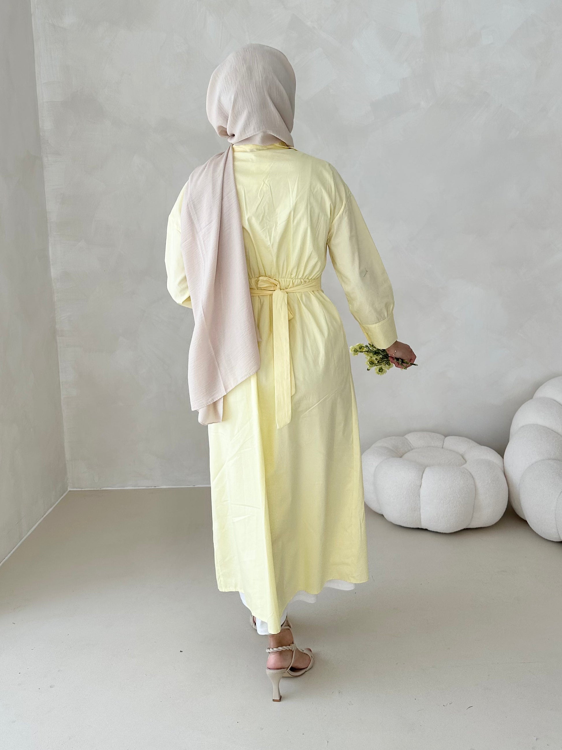 Kamari avec une taille définie