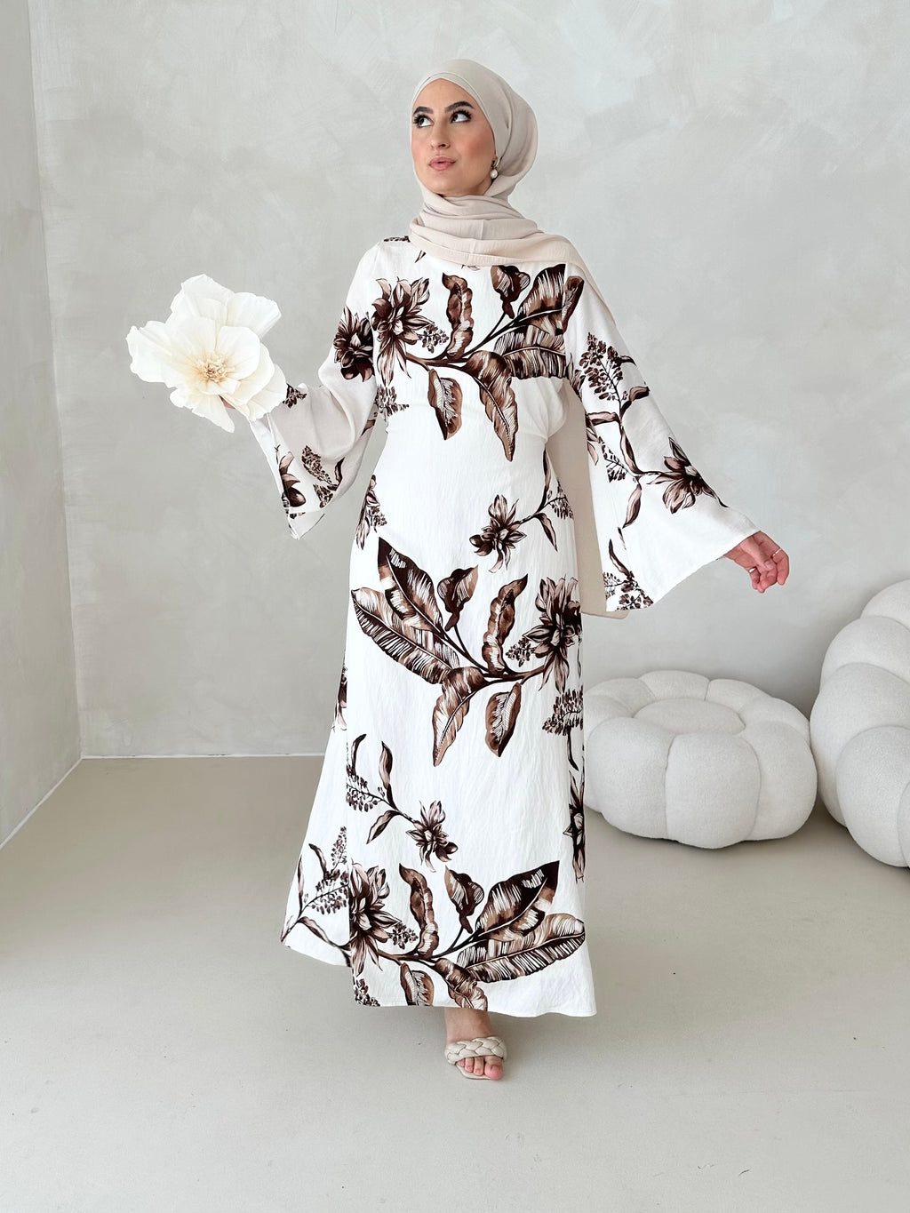 Robe à motif fleuri