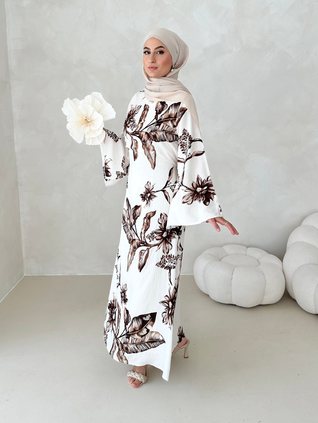 Robe à motif fleuri