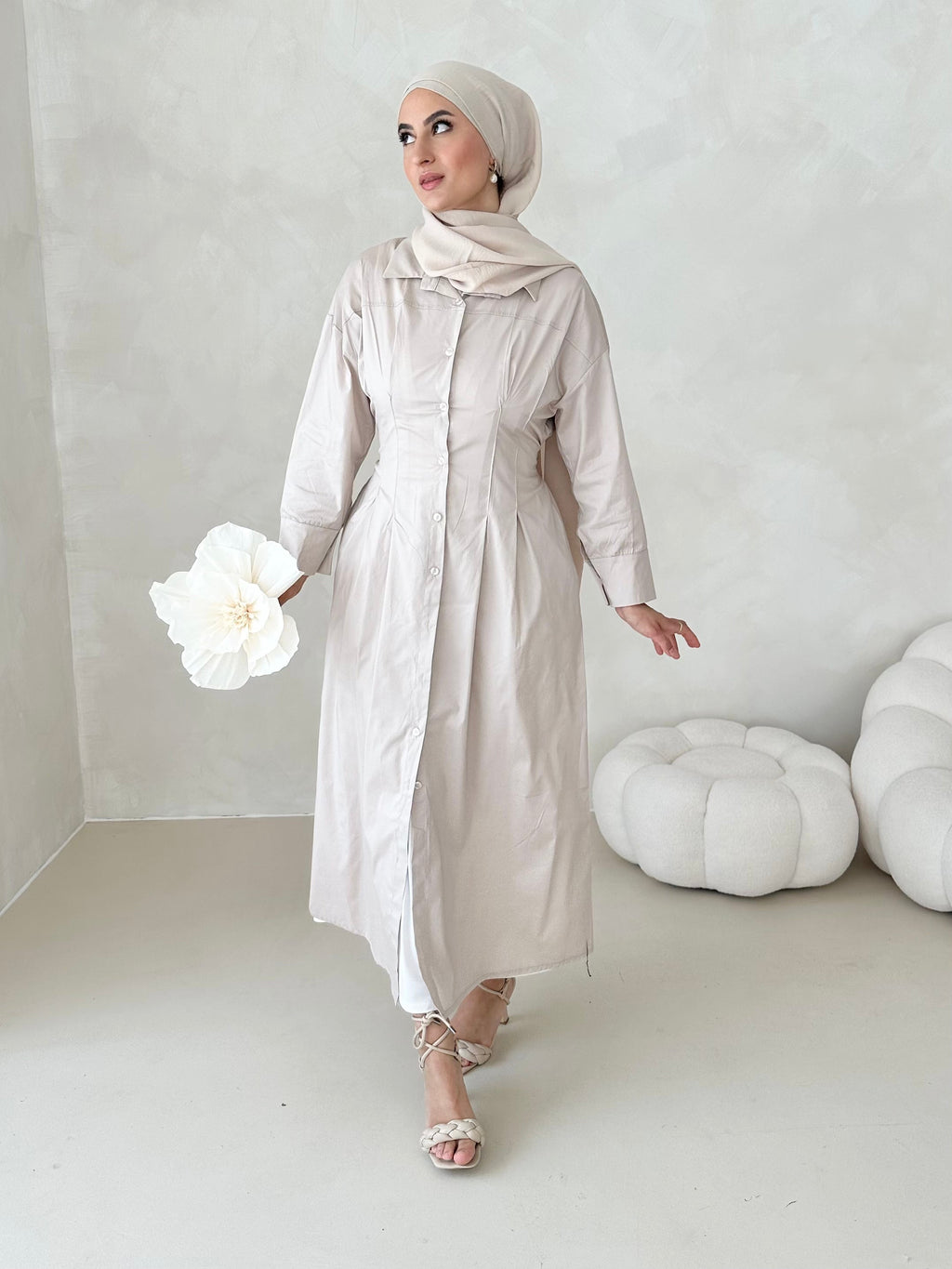 Kamari avec une taille définie