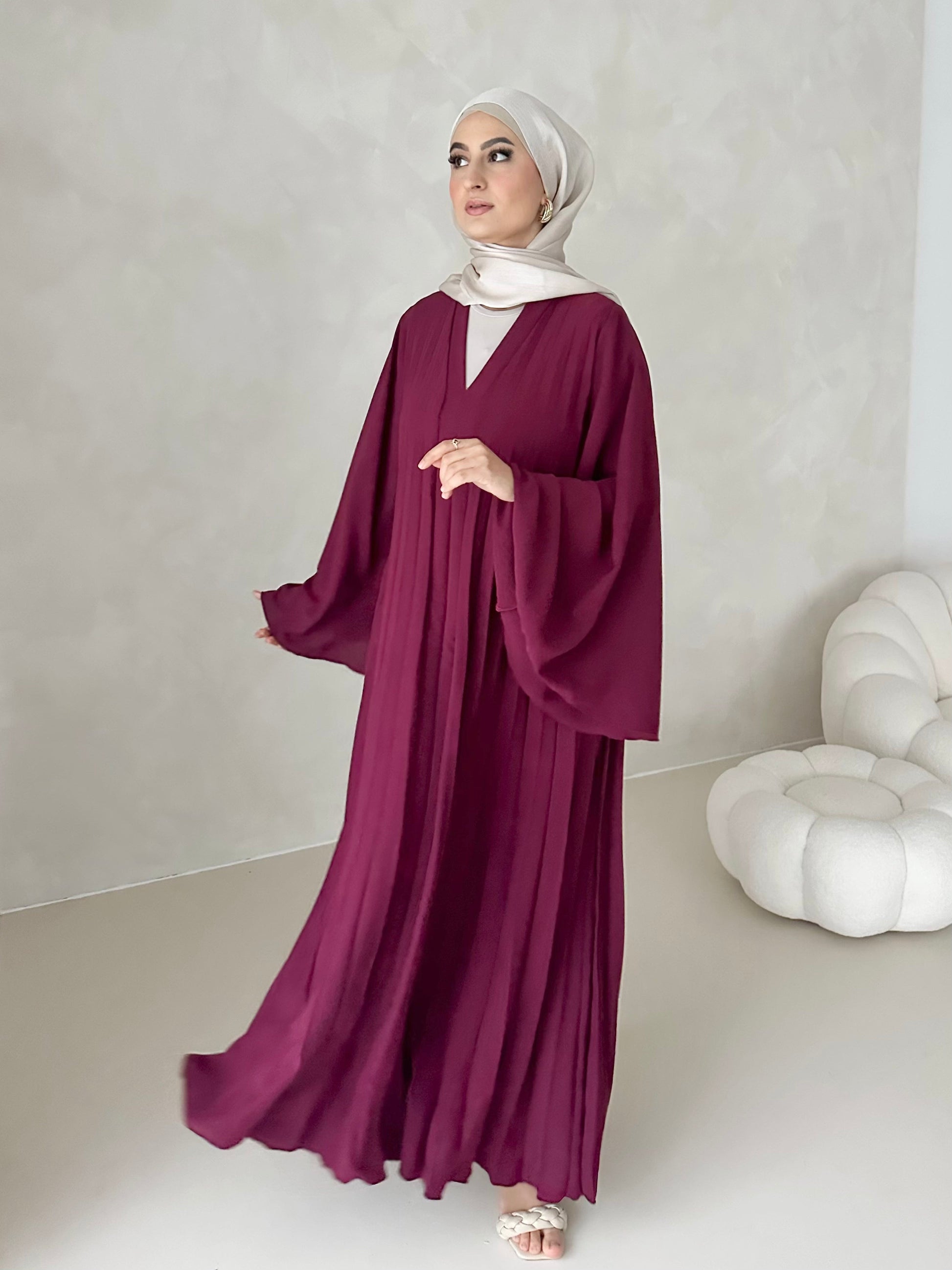 DEUX Abayas