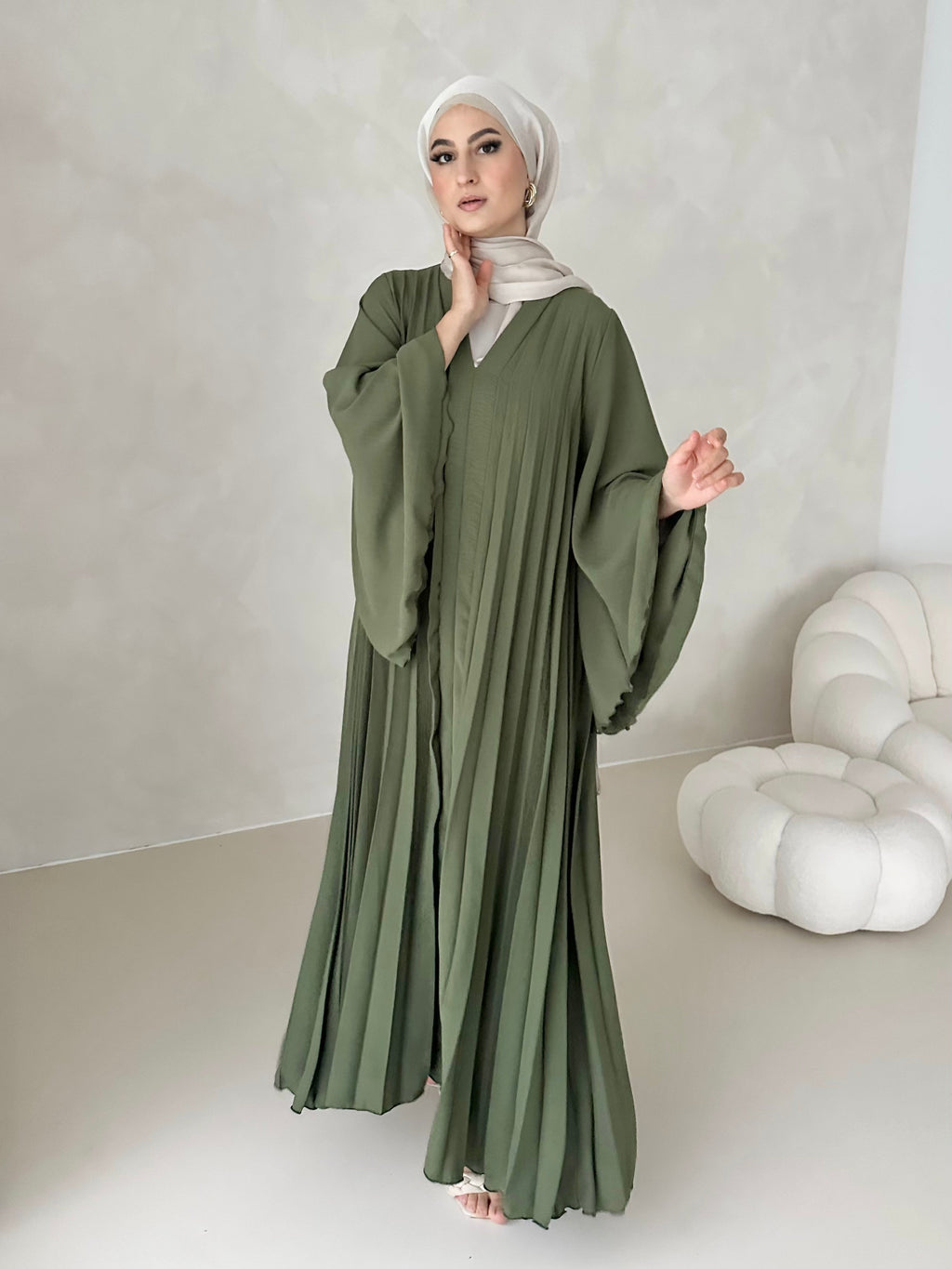 DEUX Abayas