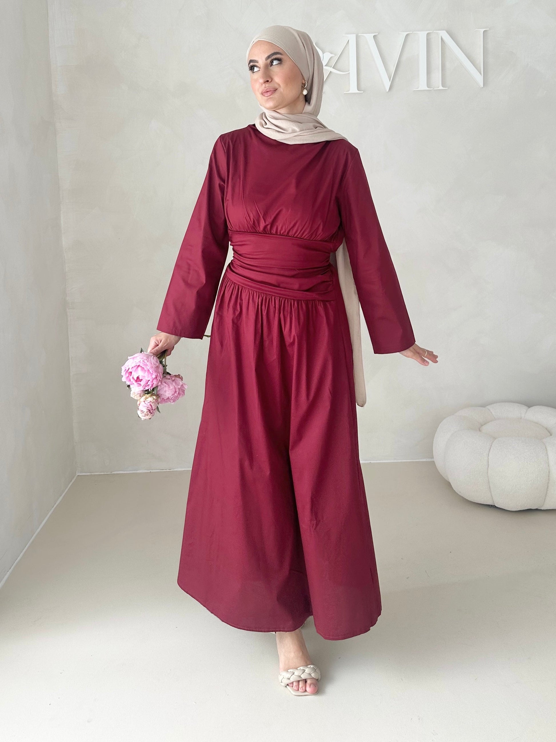 Robe avec taille froncée