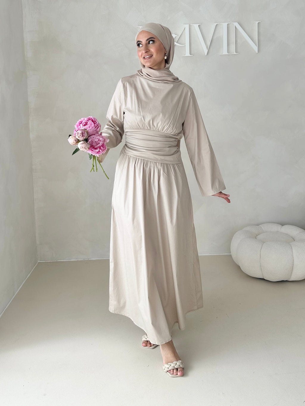 Robe avec taille froncée