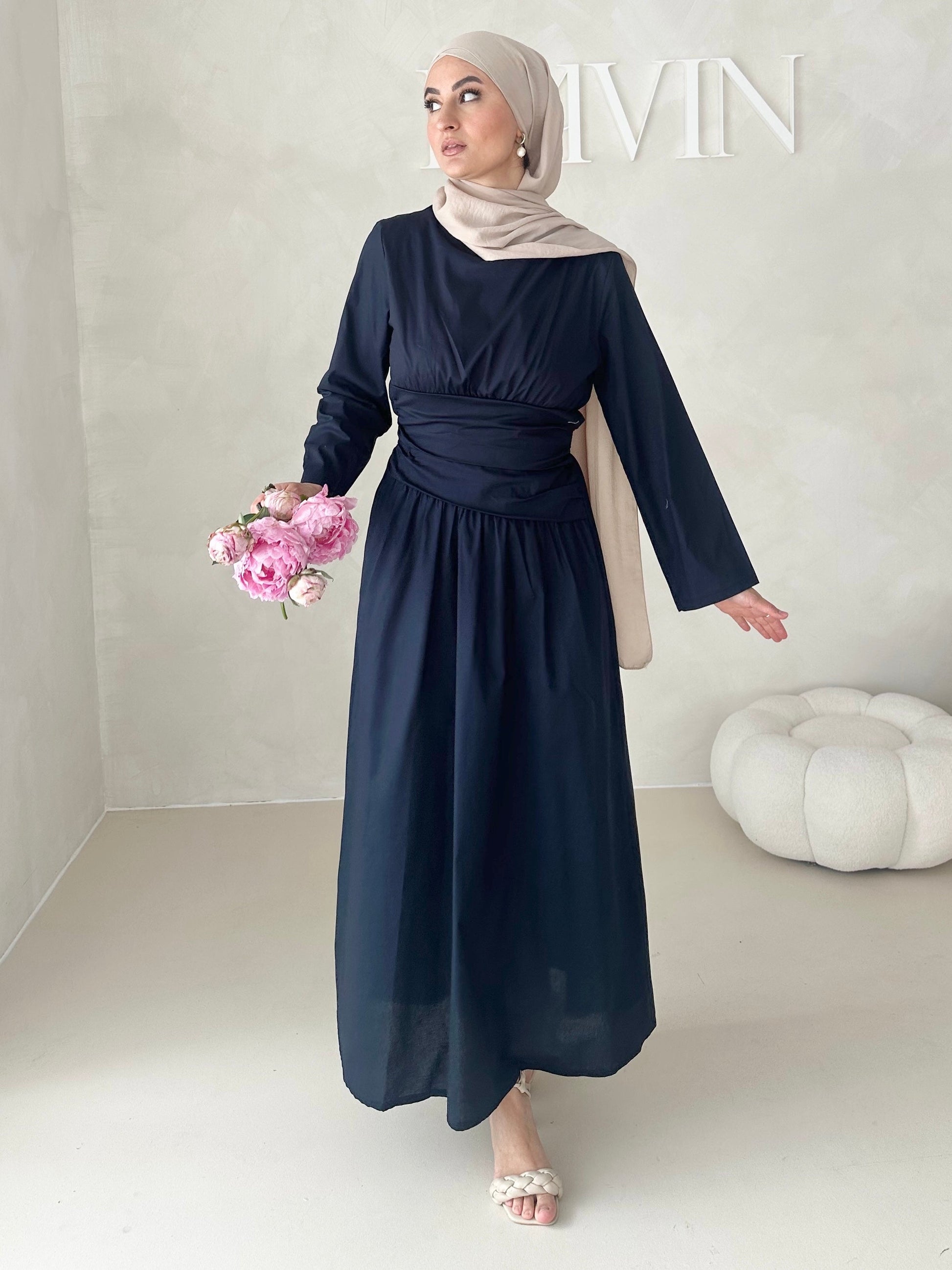 Robe avec taille froncée